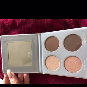 PUR cosmetics contour and highlight pallete